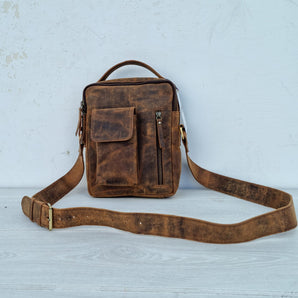 Leather Shoulder Bag - The Indy - Sample