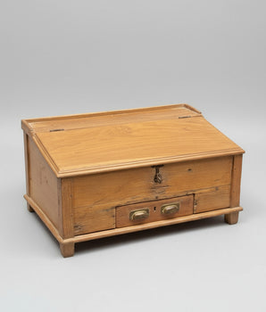 Vintage Coffee Table With Drawer