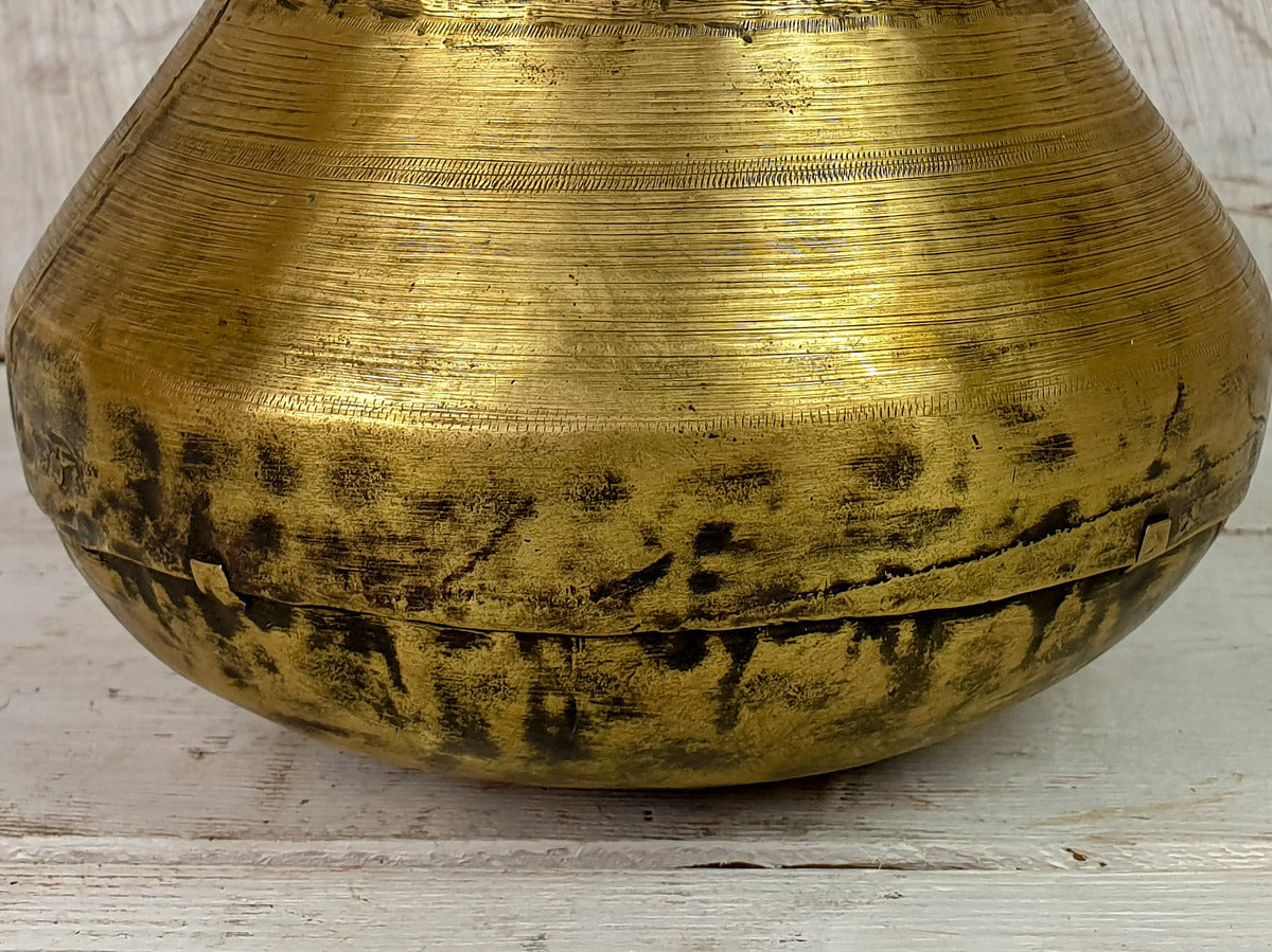 Barss Pot Antique Brass Pot | Vintage Interiors | Scaramanga