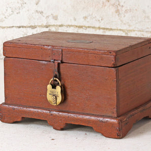 Old Mini Rustic Money Box