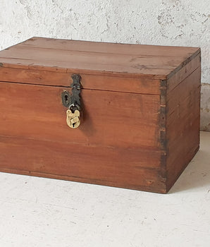 Traditional Merchant's Chest