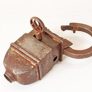 4 Key Antique Style Padlock