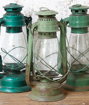 Old Storm Lamp - Green