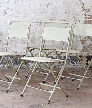 Set Of 4 Vintage White Metal Folding Chairs