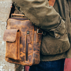 Men's Leather Shoulder Bag - The Indy