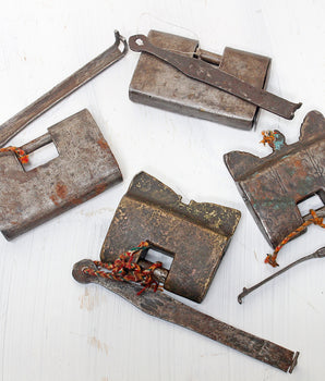Vintage Iron Padlock - Medium