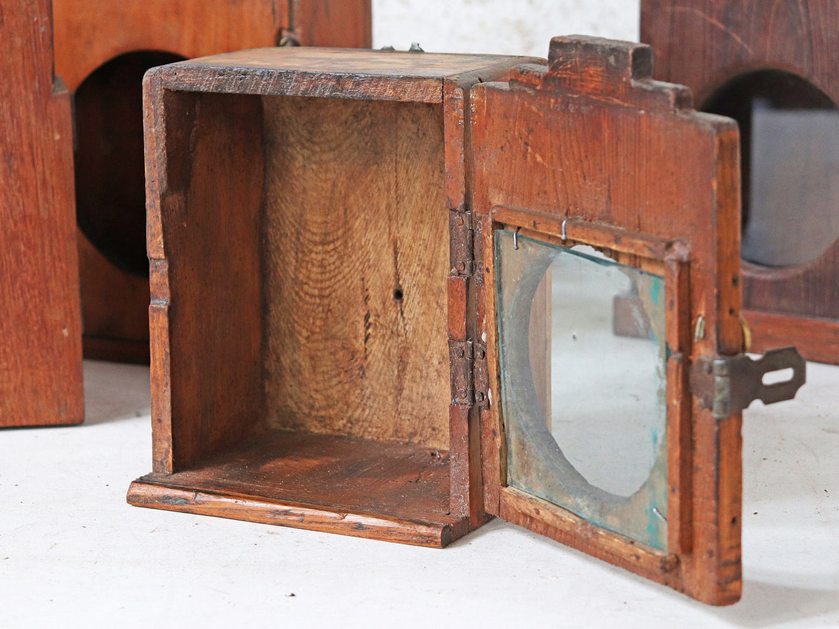 Vintage Clock Display Case | Scaramanga