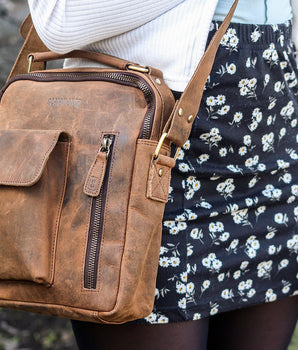 Women's Leather Shoulder Bag - The Indy