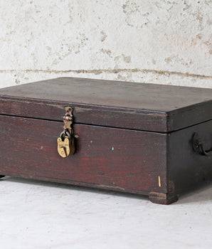 Small Indian Rosewood Jewellery Box