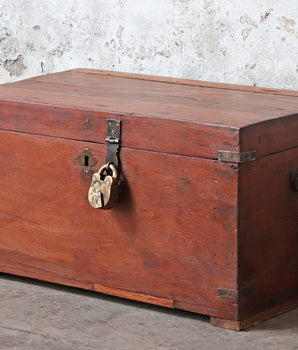 Large Vintage Treasure Chest